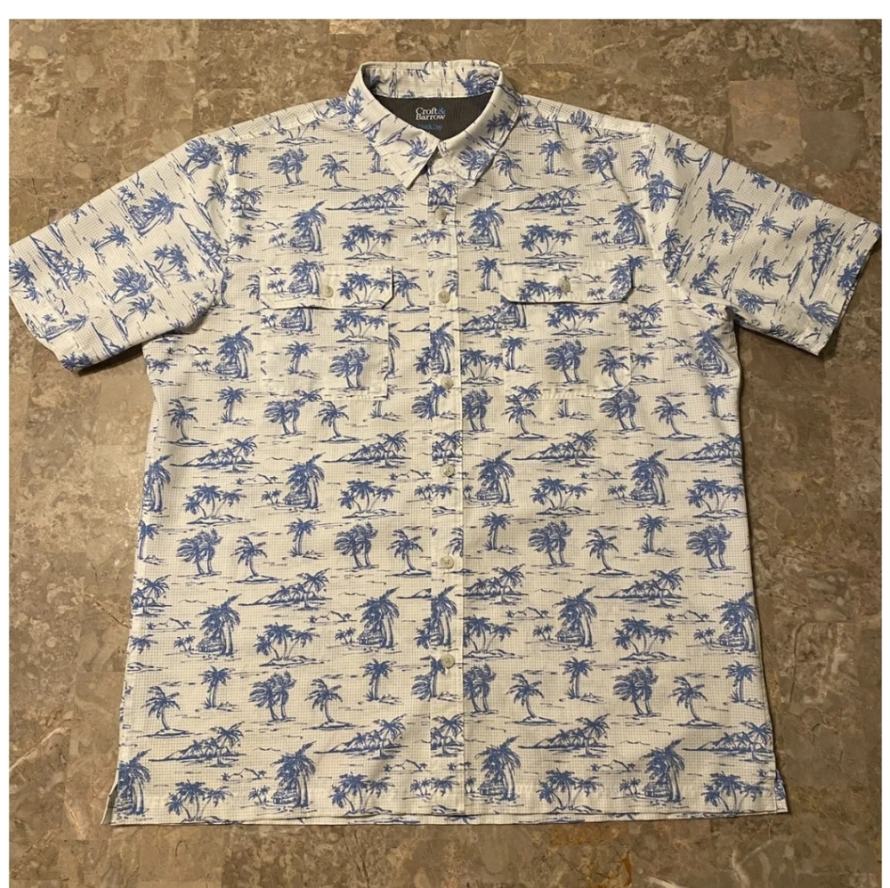 Croft & Barrow Quick Dry Shirt Mens Small White Blue Palm Trees All Over Print